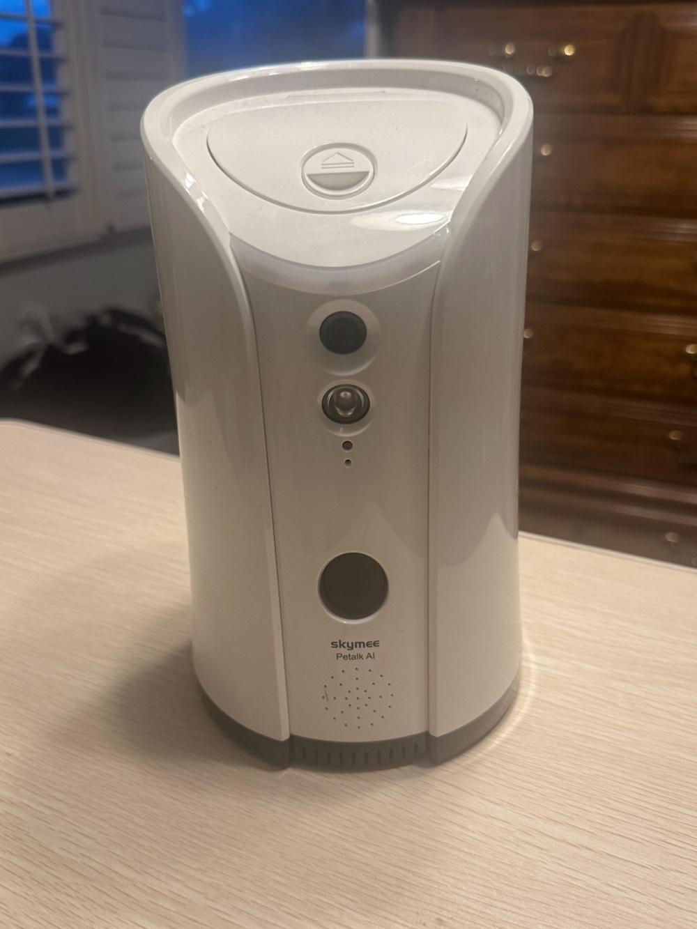 Petalk AI Smart Pet Security Camera Treat Dispenser Two-Way Audio WiFi Monitor